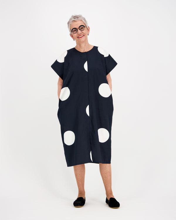 Elegance Pallo Black-White