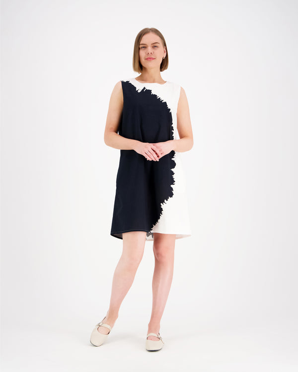 Helle Kraklee White-Black